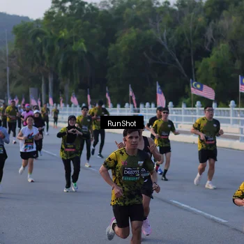 Runner Photo 7108306