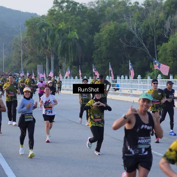 Runner Photo 7108313