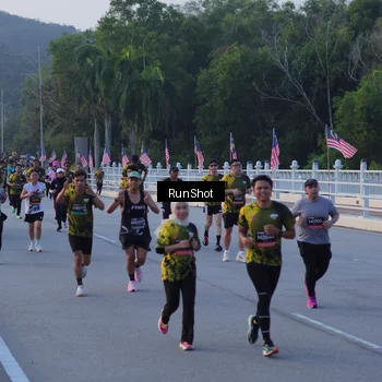 Runner Photo 7108319
