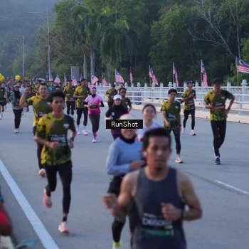 Runner Photo 7108338