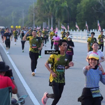 Runner Photo 7108341