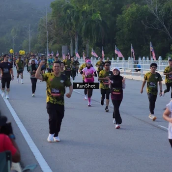 Runner Photo 7108346