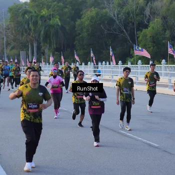 Runner Photo 7108356