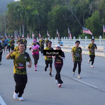 Runner Photo 7108358