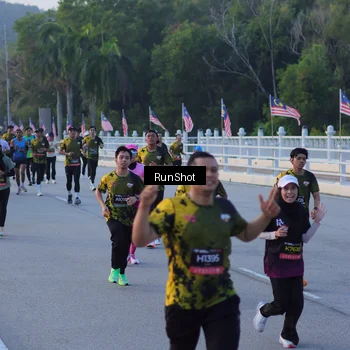 Runner Photo 7108370