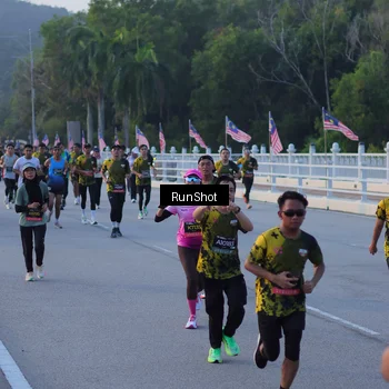 Runner Photo 7108375