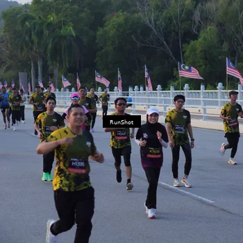 Runner Photo 7108379