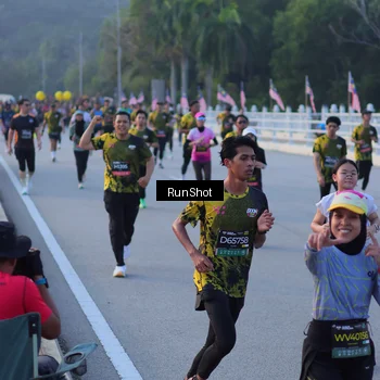 Runner Photo 7108380