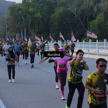 Runner Photo 7108386