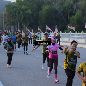 Runner Photo 7108387