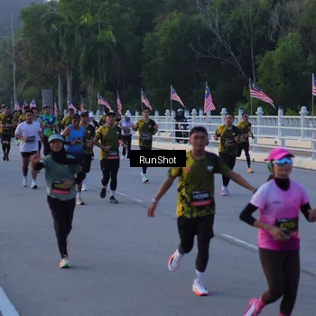 Runner Photo 7108393