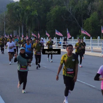 Runner Photo 7108395