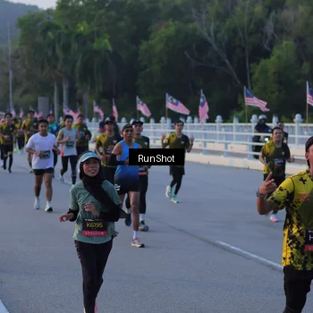 Runner Photo 7108406