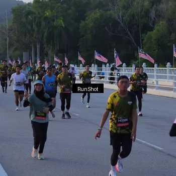 Runner Photo 7108409