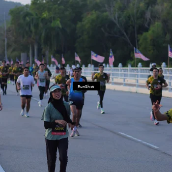Runner Photo 7108411