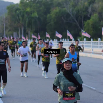 Runner Photo 7108420
