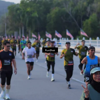 Runner Photo 7108426