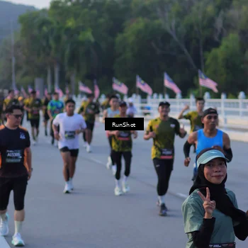 Runner Photo 7108428