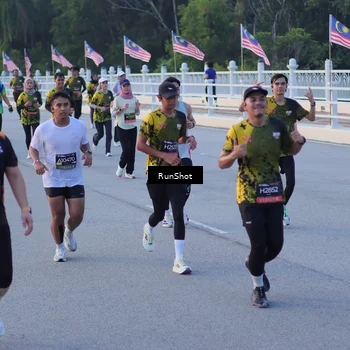 Runner Photo 7108442
