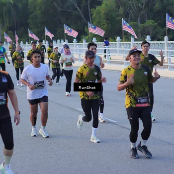 Runner Photo 7108443