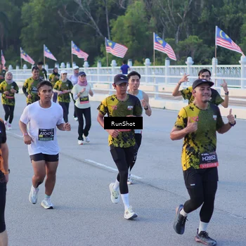 Runner Photo 7108445