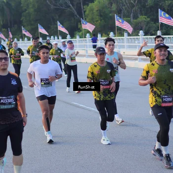 Runner Photo 7108449