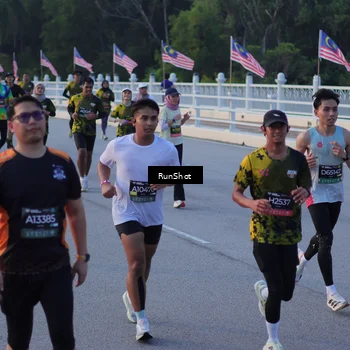 Runner Photo 7108453