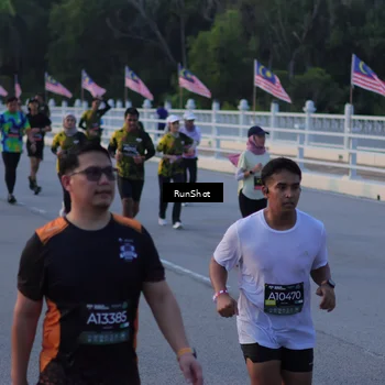 Runner Photo 7108456