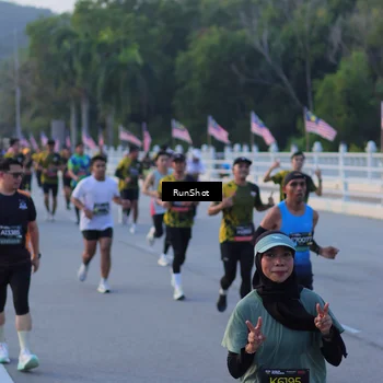 Runner Photo 7108457