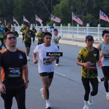 Runner Photo 7108469
