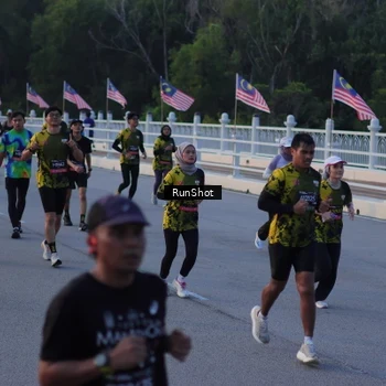 Runner Photo 7108479