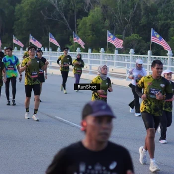 Runner Photo 7108482