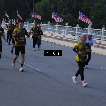 Runner Photo 7108491