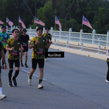 Runner Photo 7108501