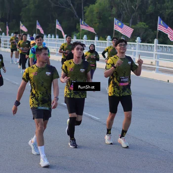 Runner Photo 7108510