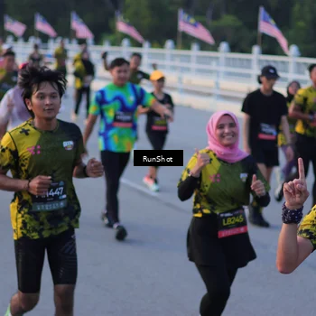 Runner Photo 7108541