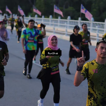 Runner Photo 7108544
