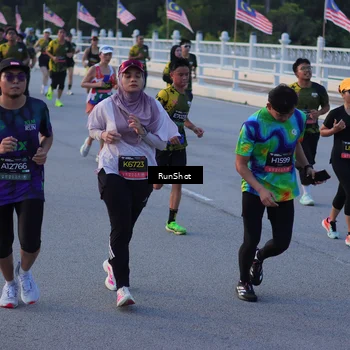 Runner Photo 7108555