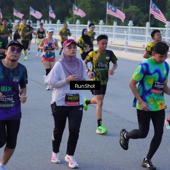Runner Photo 7108560