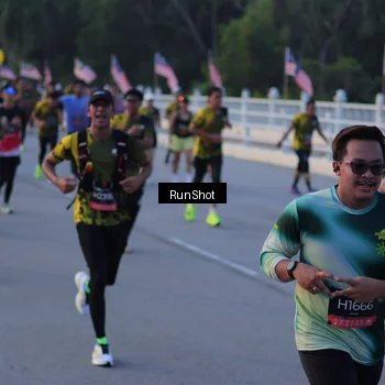 Runner Photo 7108567