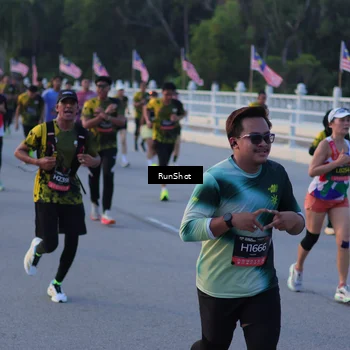 Runner Photo 7108568