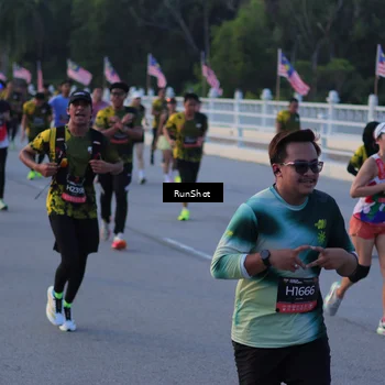 Runner Photo 7108569