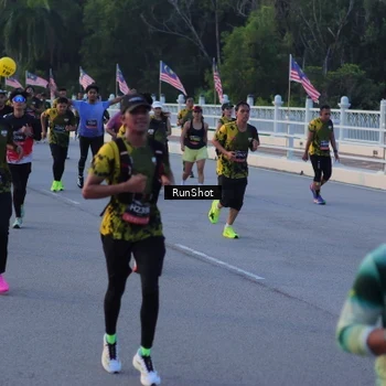 Runner Photo 7108570