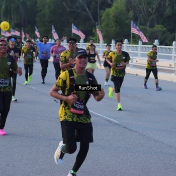 Runner Photo 7108578