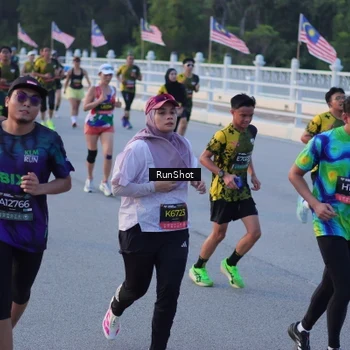 Runner Photo 7108579