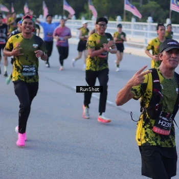 Runner Photo 7108580