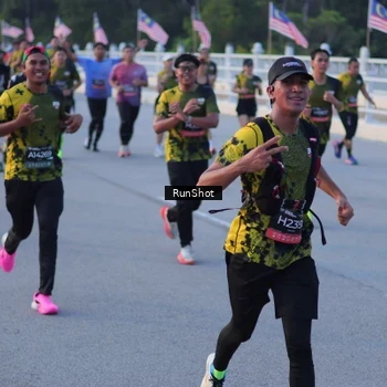 Runner Photo 7108584