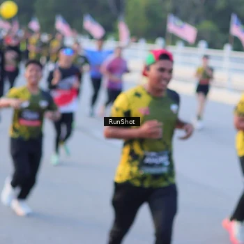Runner Photo 7108592