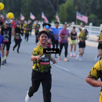 Runner Photo 7108602