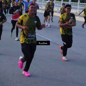 Runner Photo 7108609